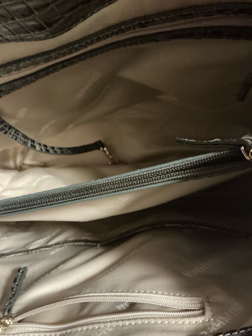 Brahmin Hunter Green Croc-Embossed Melbourne Bucket Bag, Gold Accents, dust bag - Picture 9 of 10